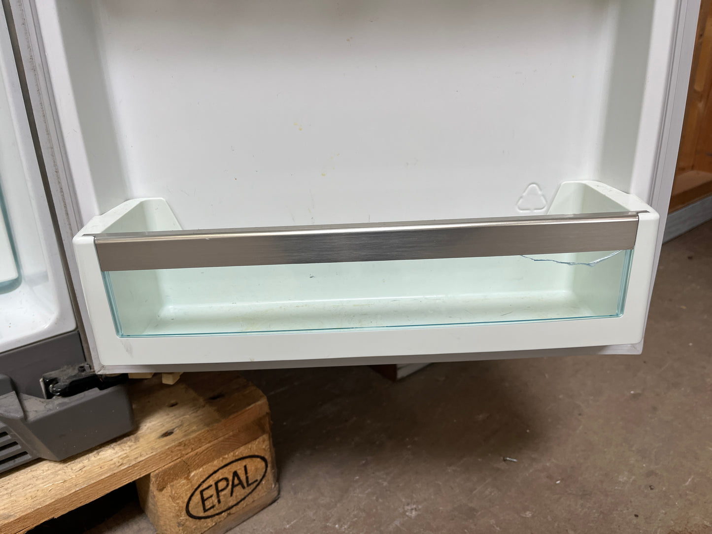 Bosch Side-by-Side Refrigerator/Freezer – Stainless Steel [813.01]