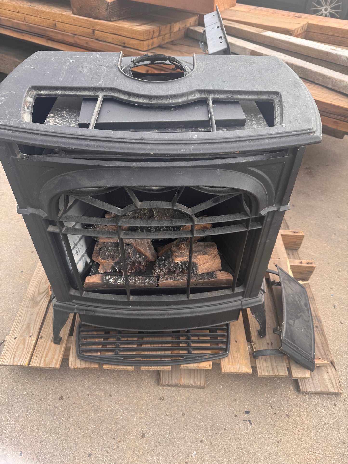 Reclaimed Vermont Castings Stardance Freestanding Gas Stove