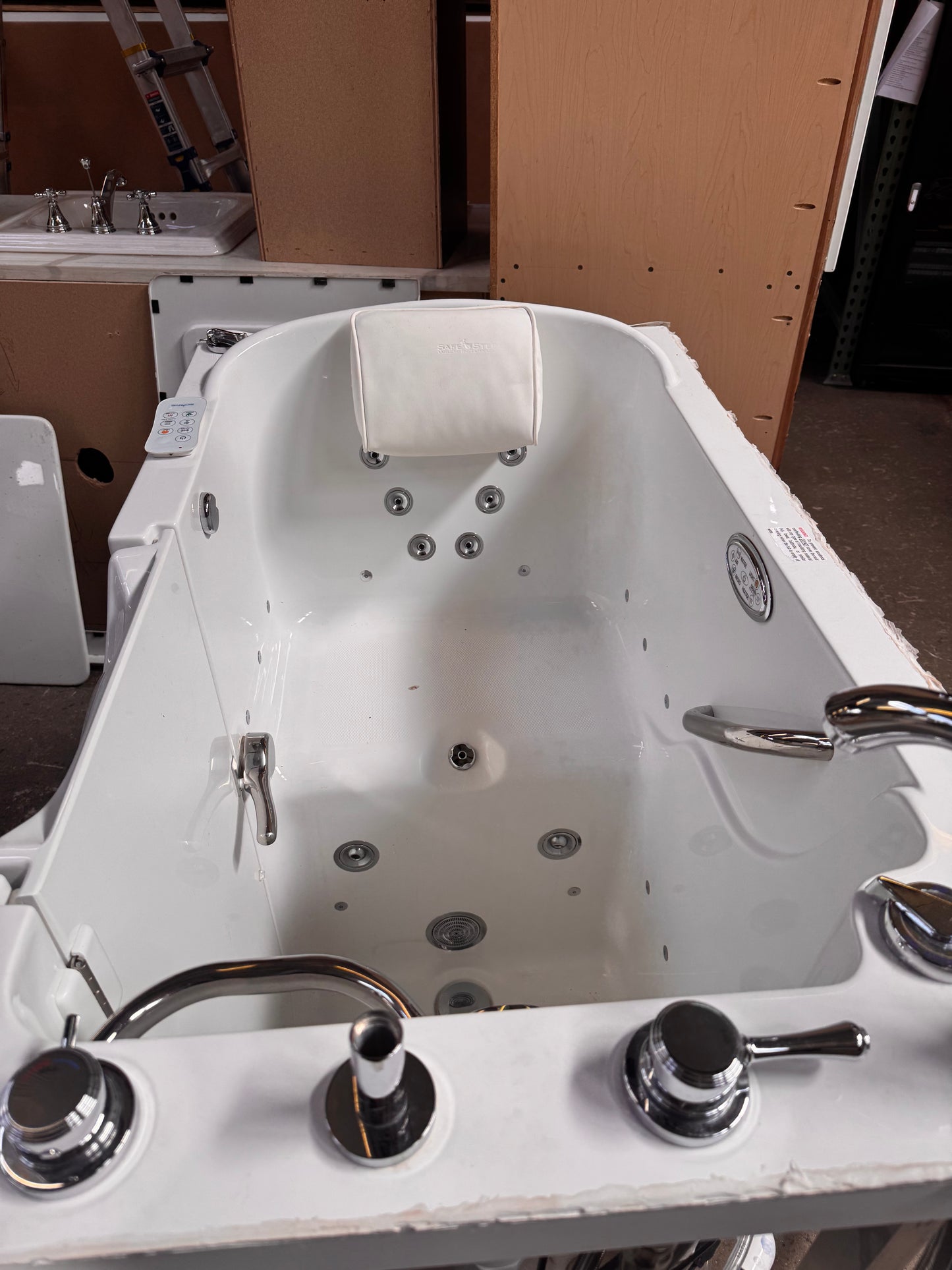 Reclaimed Safe Step Walk In Whirlpool Tub, Tested and Working