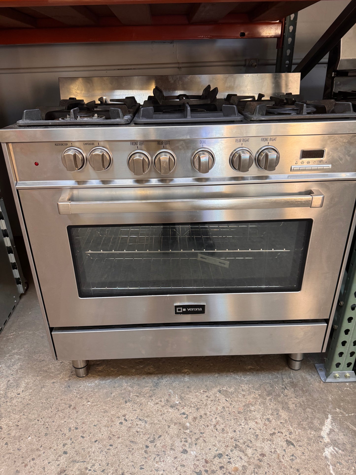 36in Reclaimed Verona Pro-Style Dual Fuel Range, Stainless