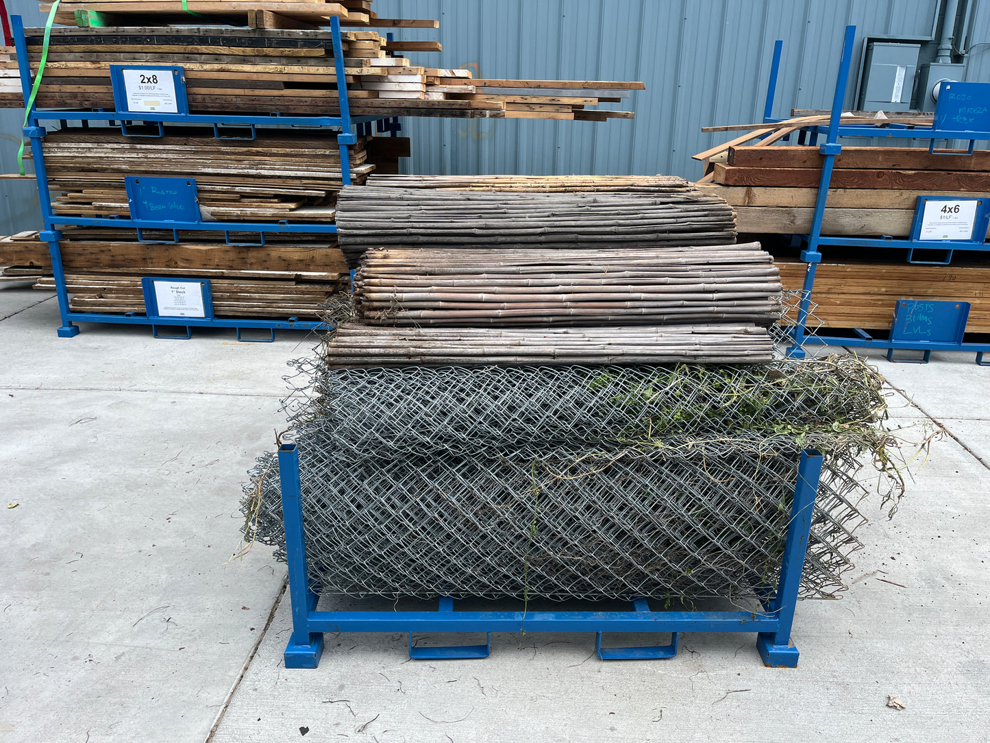 5 ft Tall Chain Link Fence Mesh & Metal Pipe Frame – Approx. 150 linear feet ($4.50/LF) [1002.60]
