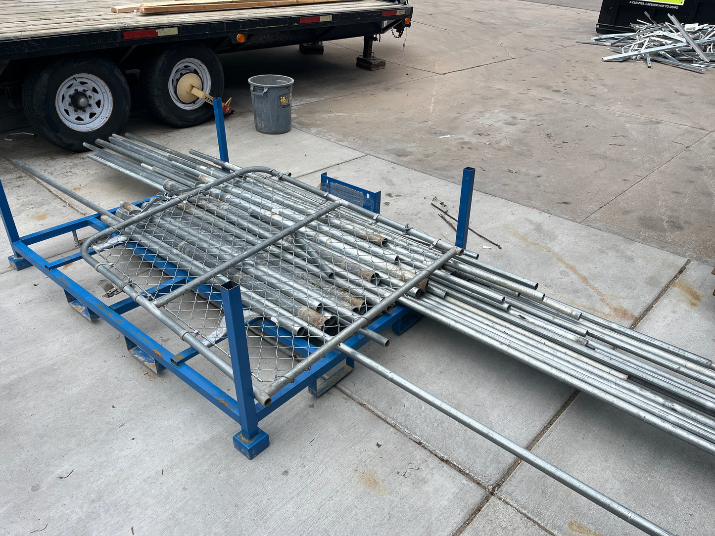 5 ft Tall Chain Link Fence Mesh & Metal Pipe Frame – Approx. 150 linear feet ($4.50/LF) [1002.60]