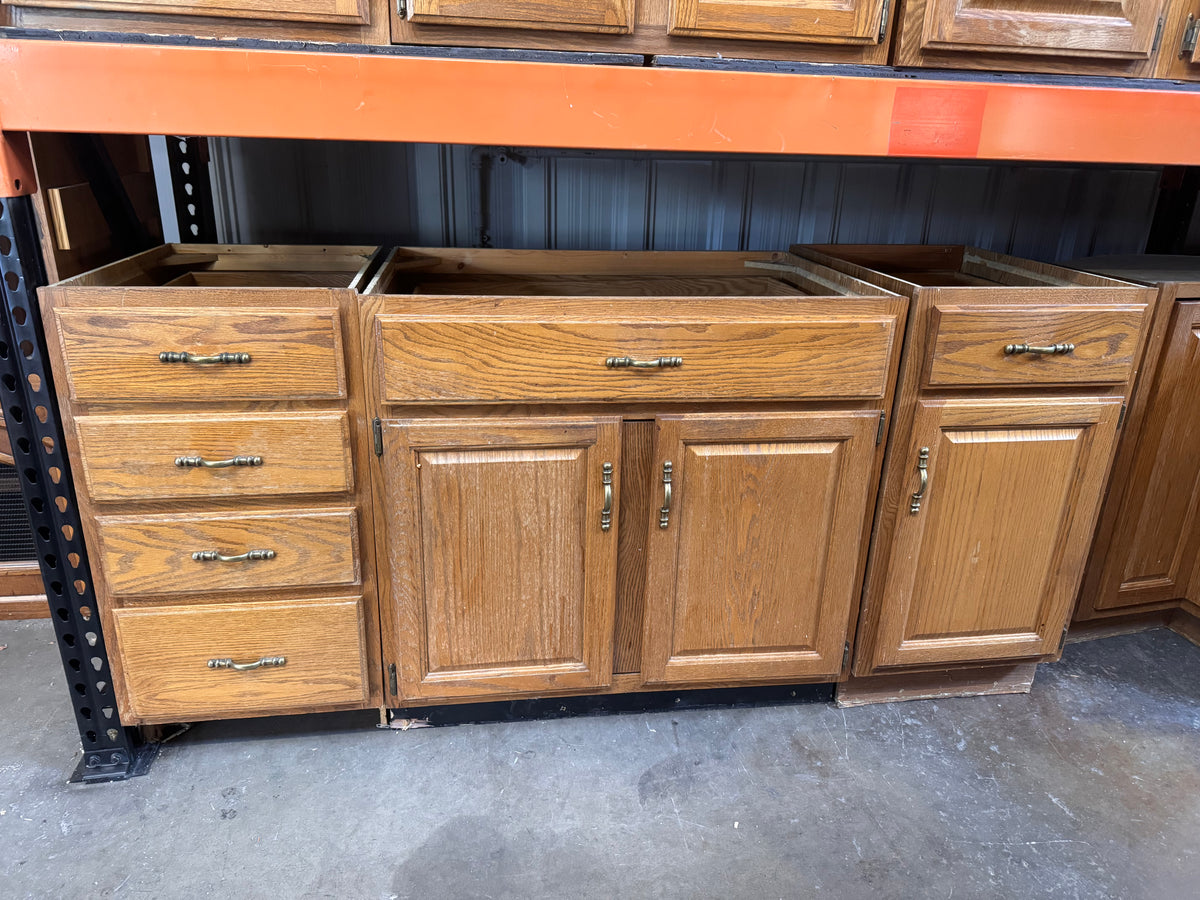 14.75ft Reclaimed Oak Kitchen Cabinet Set, 17-Piece Base and Upper