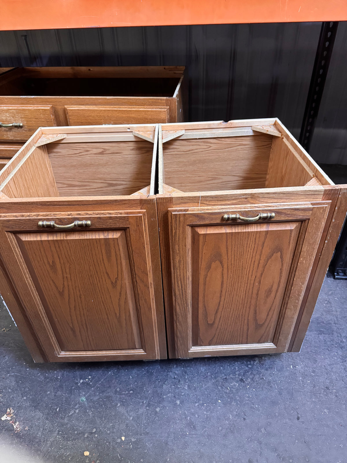 14.75ft Reclaimed Oak Kitchen Cabinet Set, 17-Piece Base and Upper