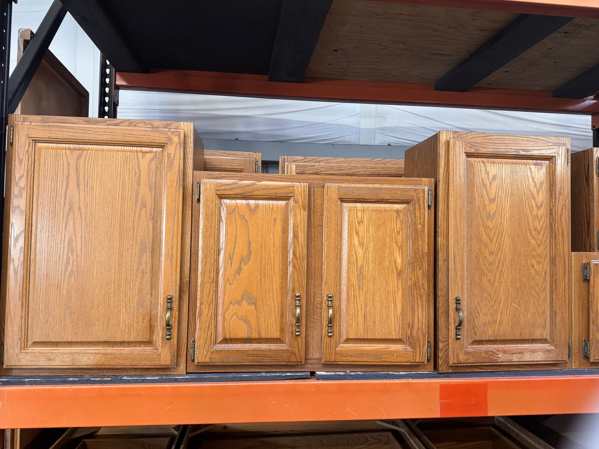 14.75ft Reclaimed Oak Kitchen Cabinet Set, 17-Piece Base and Upper