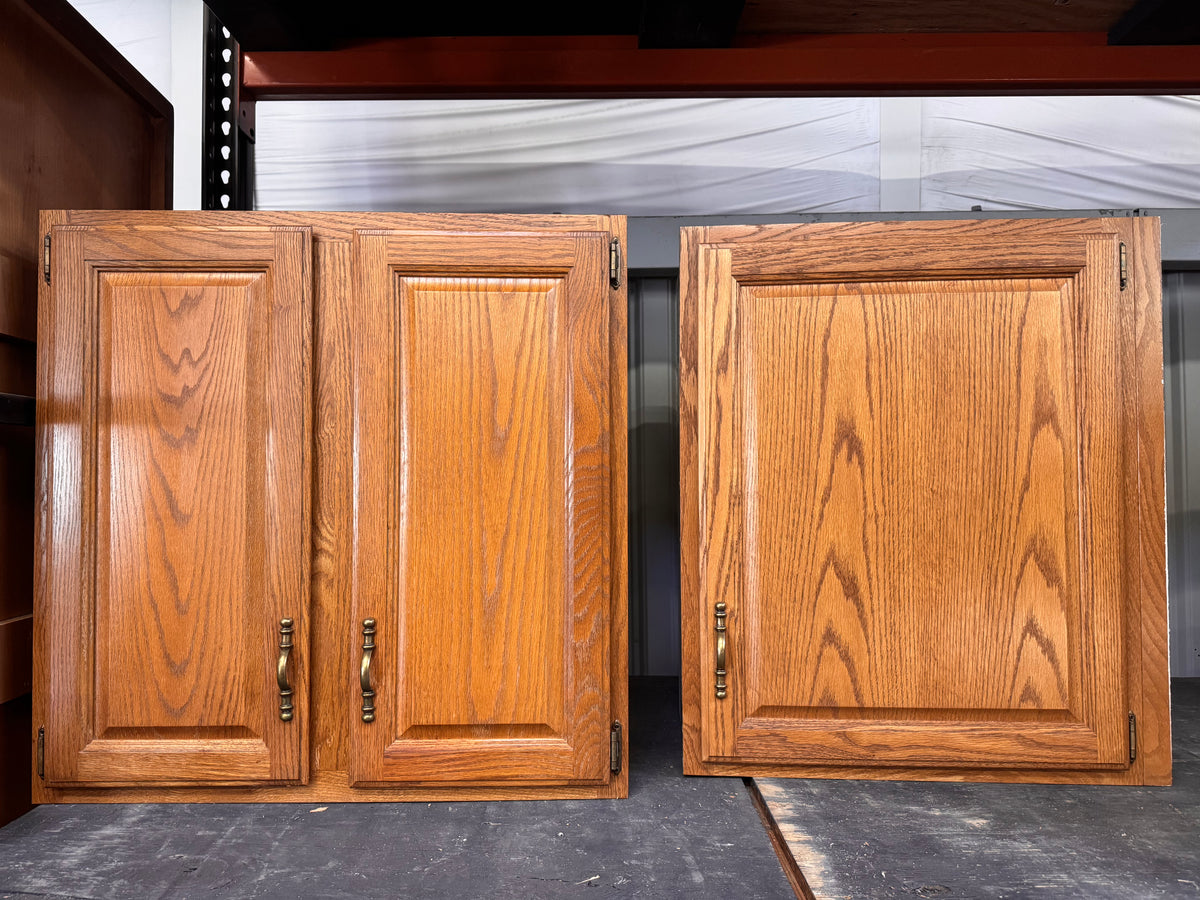 14.75ft Reclaimed Oak Kitchen Cabinet Set, 17-Piece Base and Upper