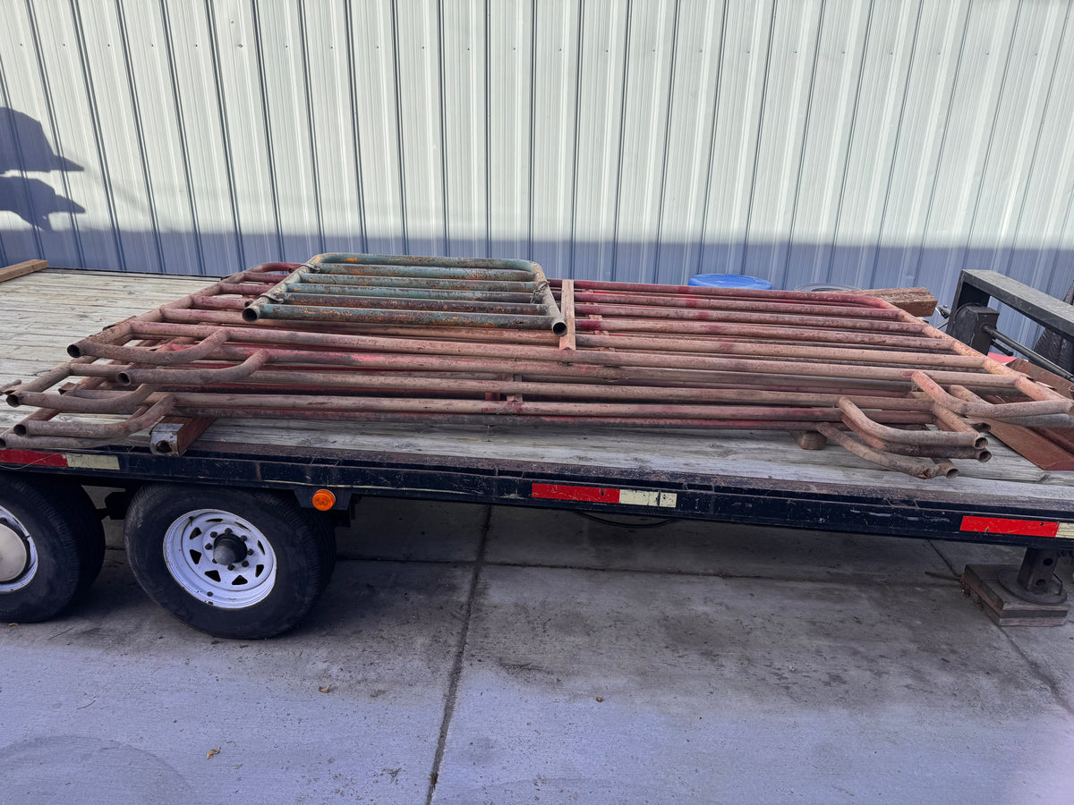 9ft 8in Reclaimed Steel Fence Panels, Set of 5 With Gate