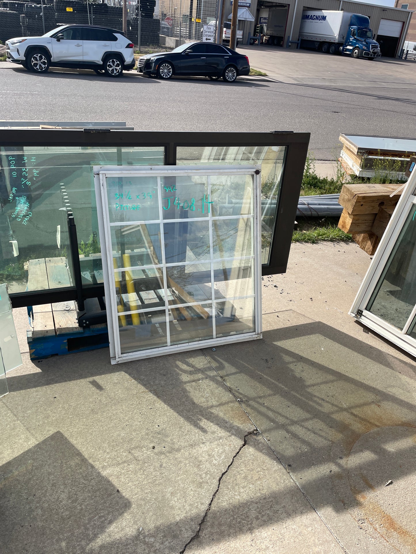 39x34.5 Vinyl Fixed Grid Window [#J408.14]