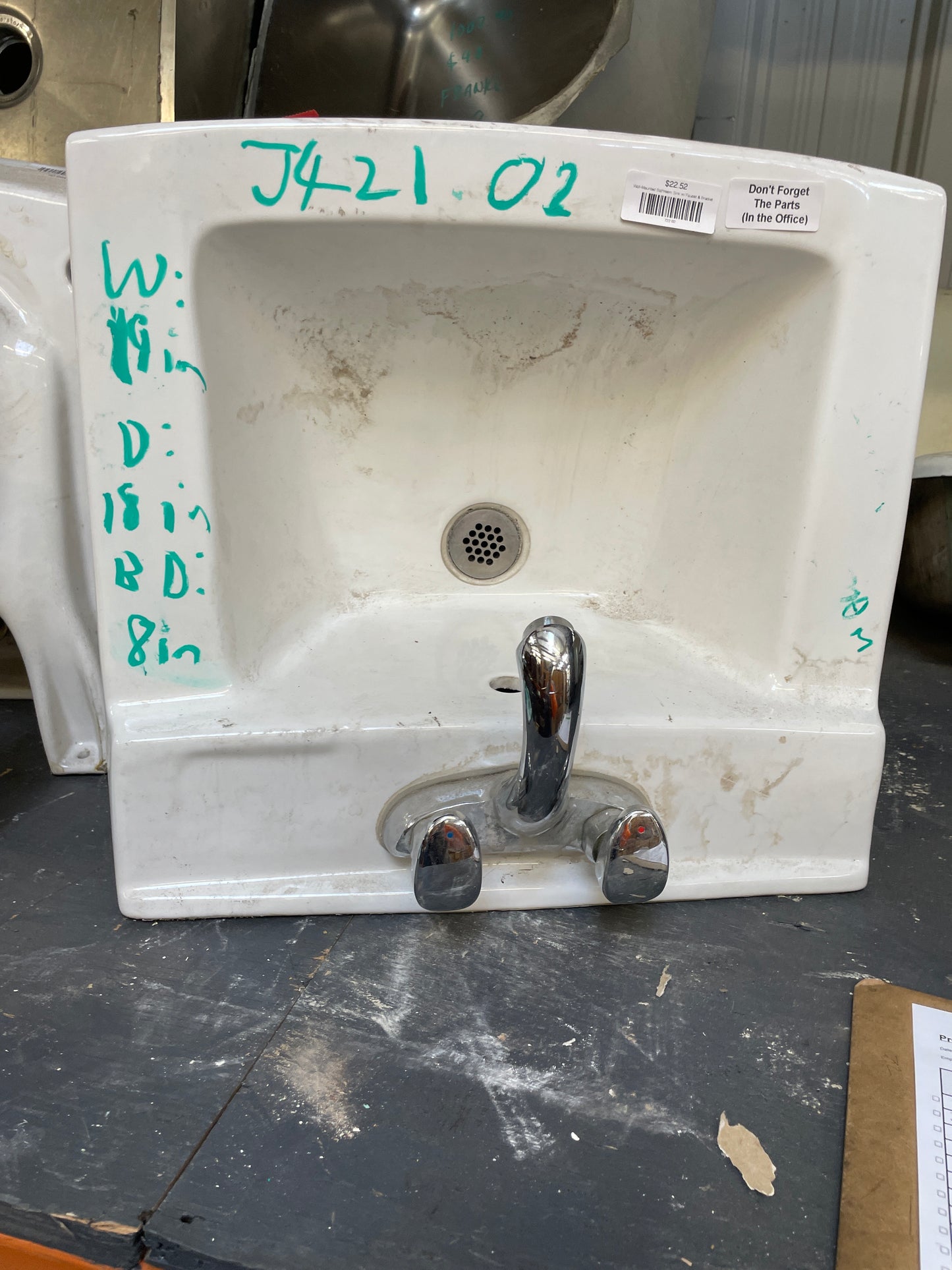 Wall-Mount Bathroom Sink w/ Faucet, Delta Porcelain [#J421.02]