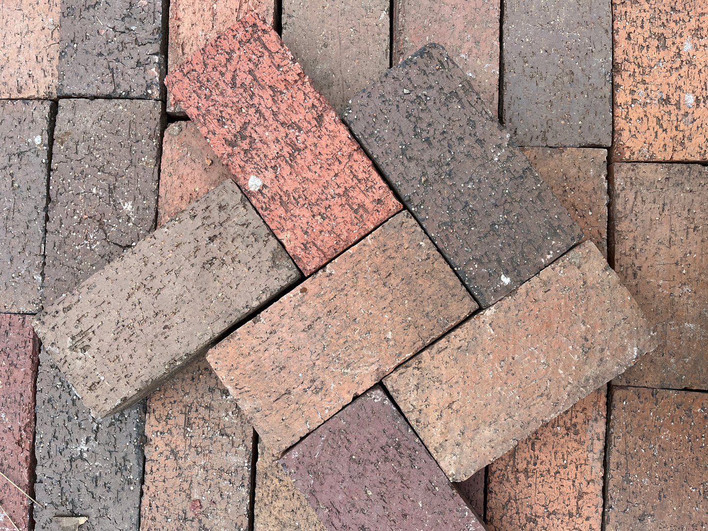 8 in. x 3.75 in. x 2.25 in. Clay Paver Bricks (360/80 sq ft) [802.01]