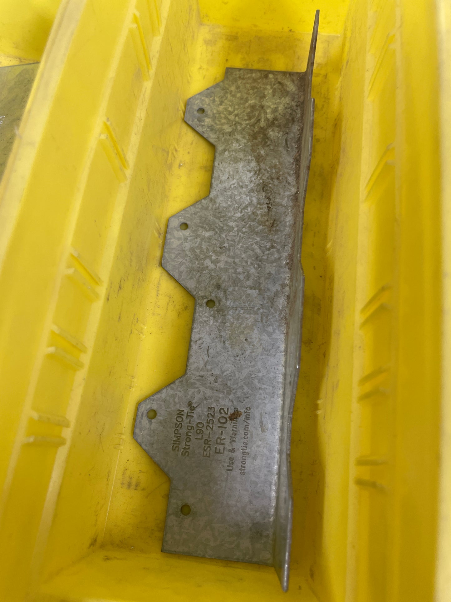 Simpson Strong-Tie L90 Angle Connector