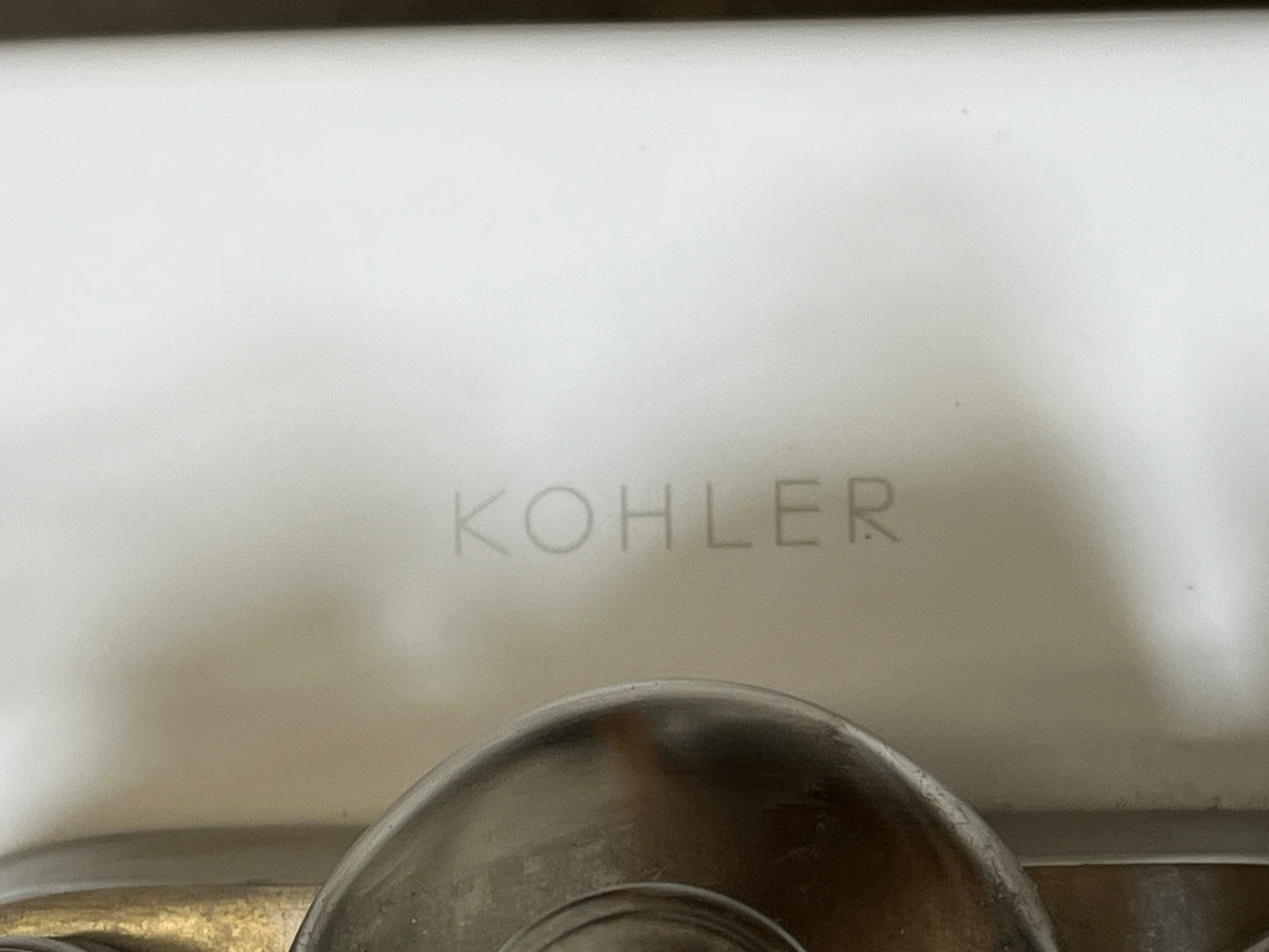 Kohler White Ceramic Bidet with Faucet [816.04]