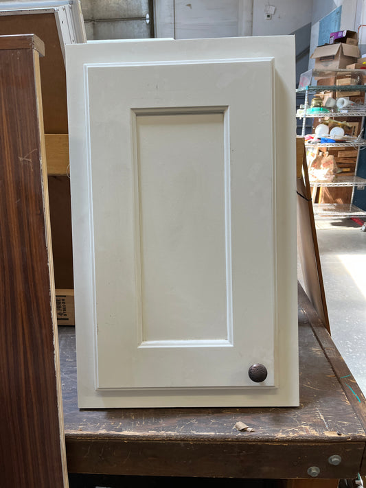 White Wooden Medicine Cabinet [902.05]