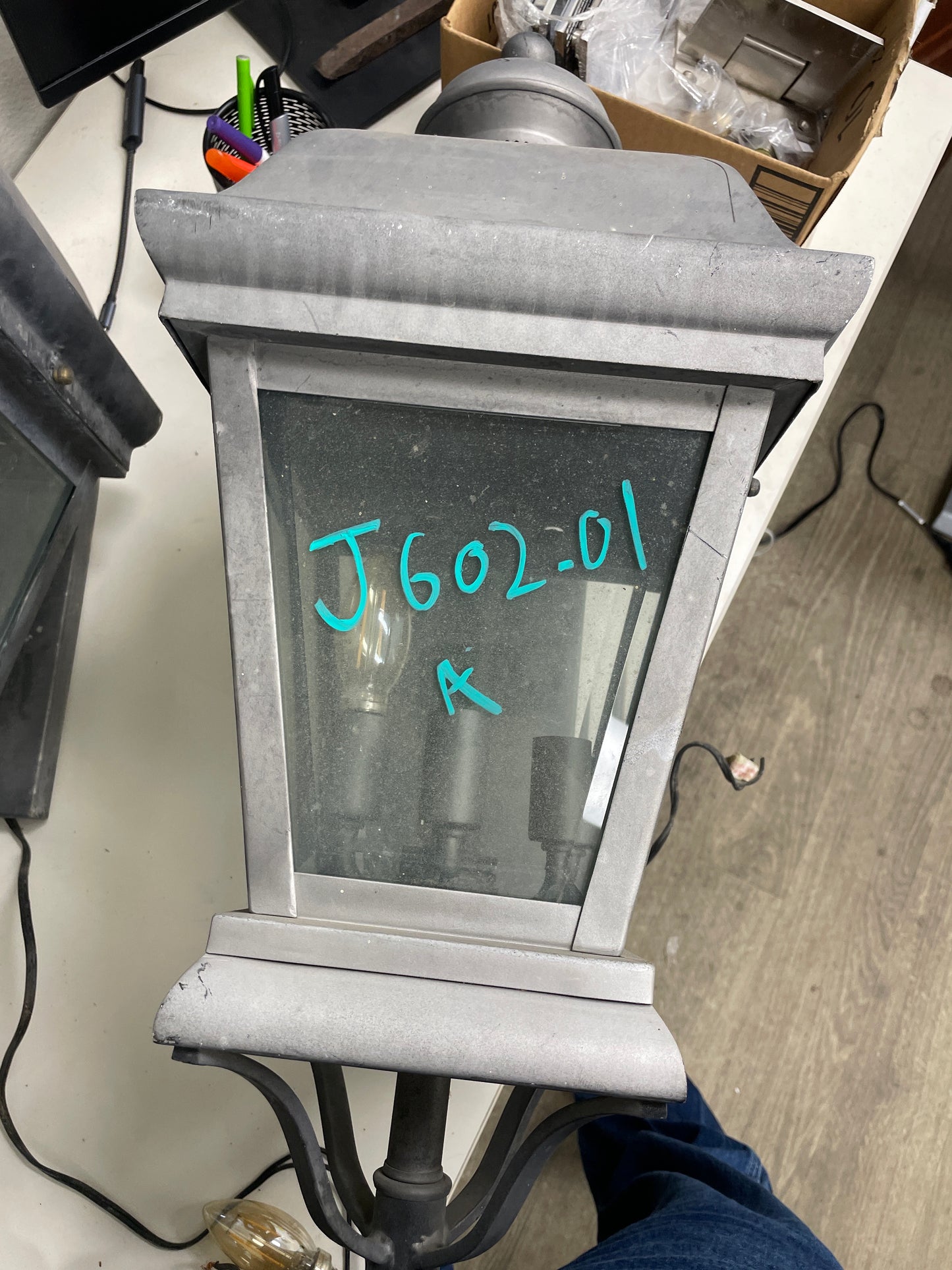 Outdoor Wall Lantern [#J602.01]