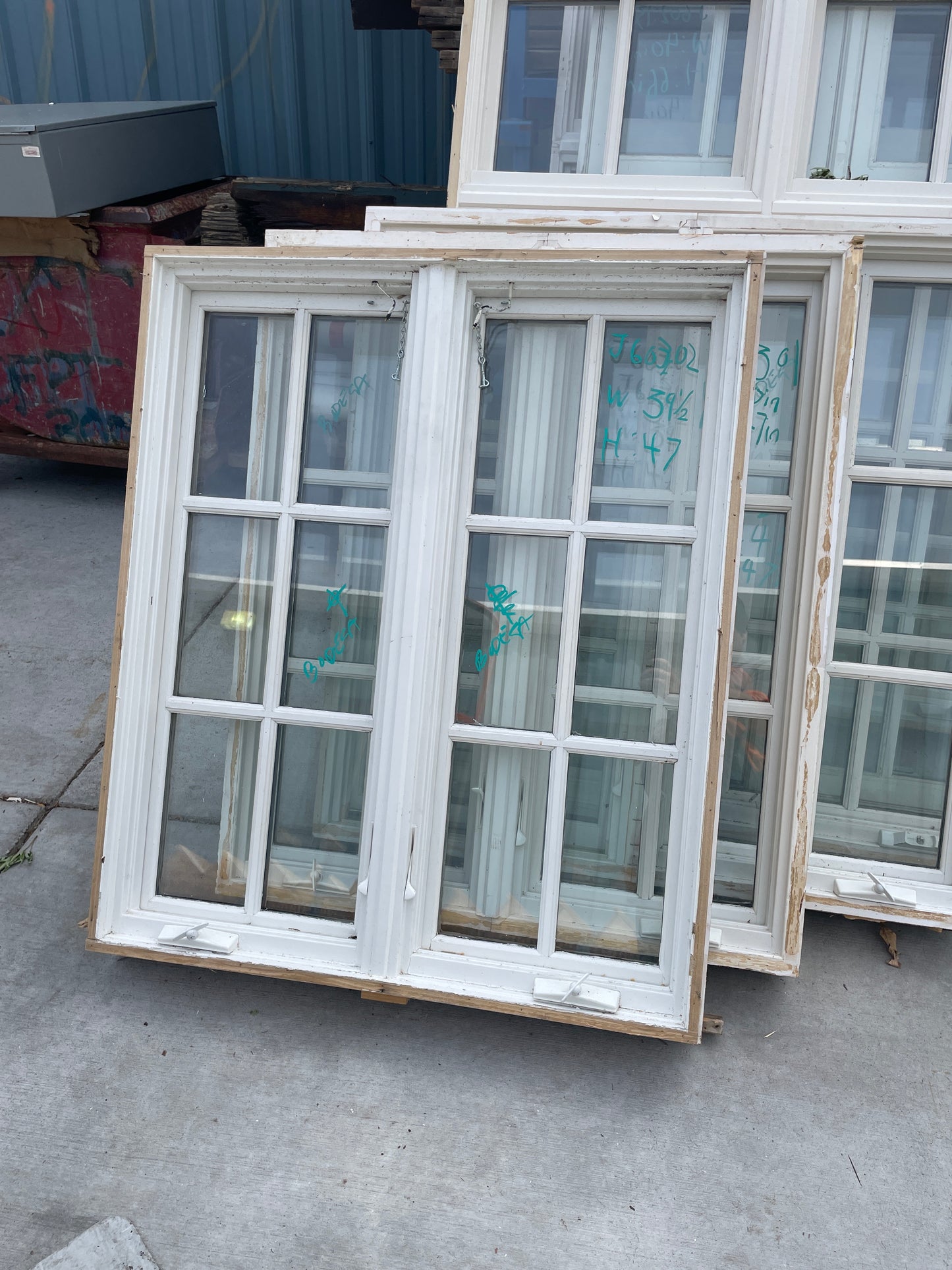 39.5x47 Wood Casement Window [#J603.02]