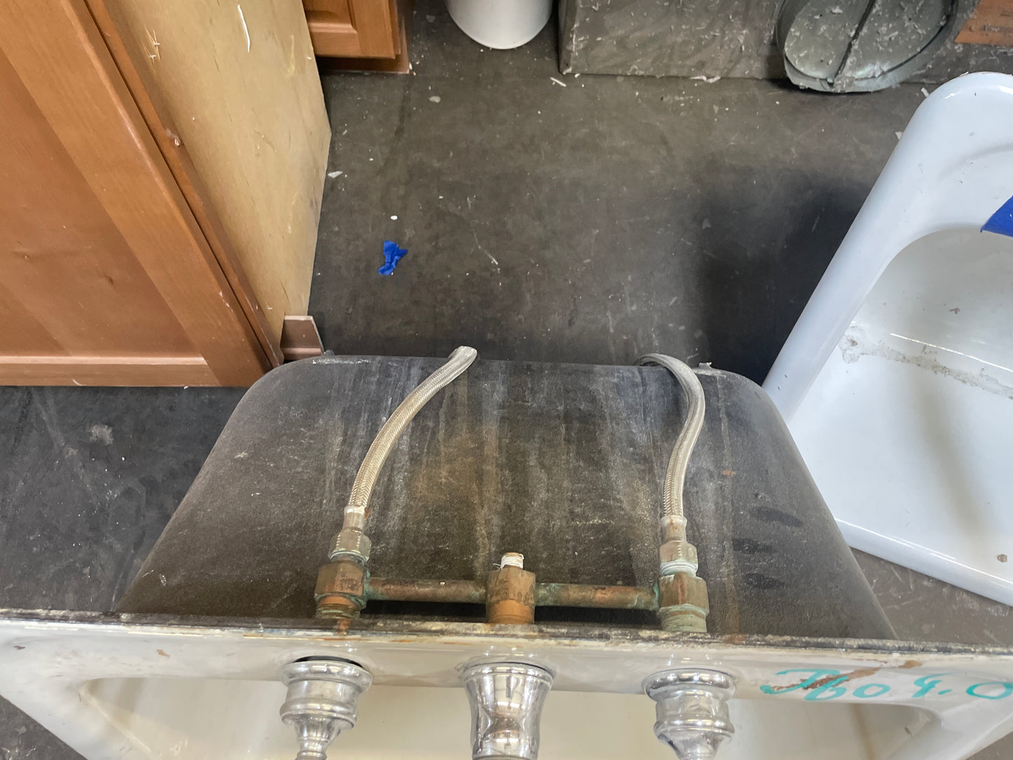 24x21 Cast Iron Drop-In Sink, Single Basin [#J609.04]