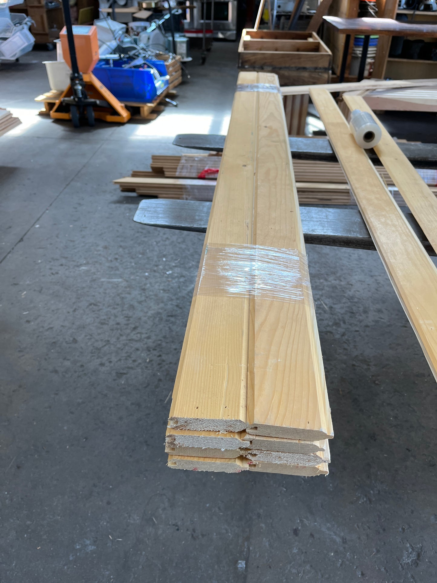 Pine Tongue & Groove Shiplap Boards [909.13]