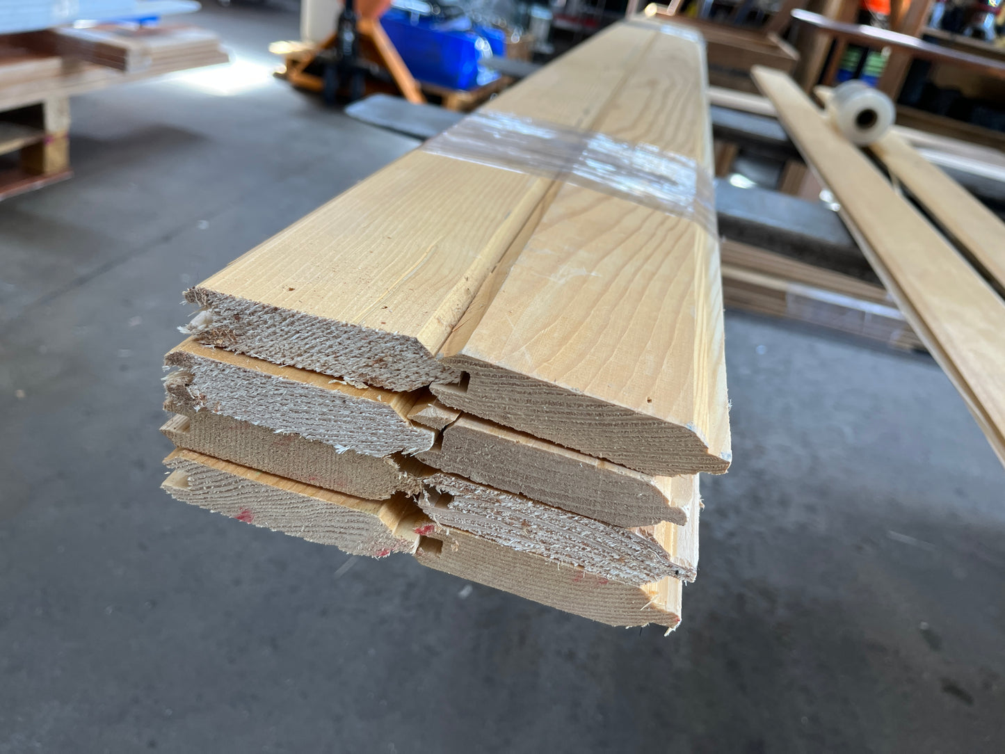 Pine Tongue & Groove Shiplap Boards [909.13]