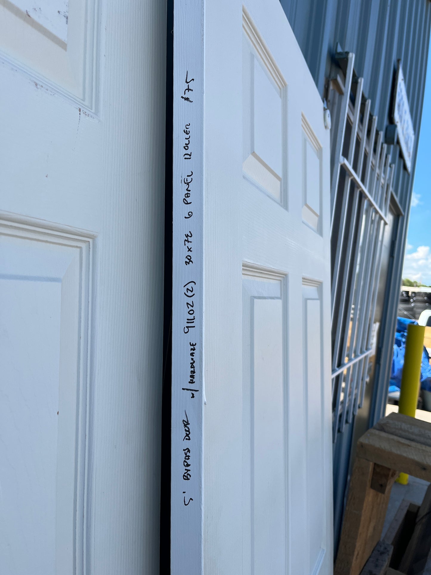 Set of 6-Panel Bypass Closet Doors [911.01(1)]