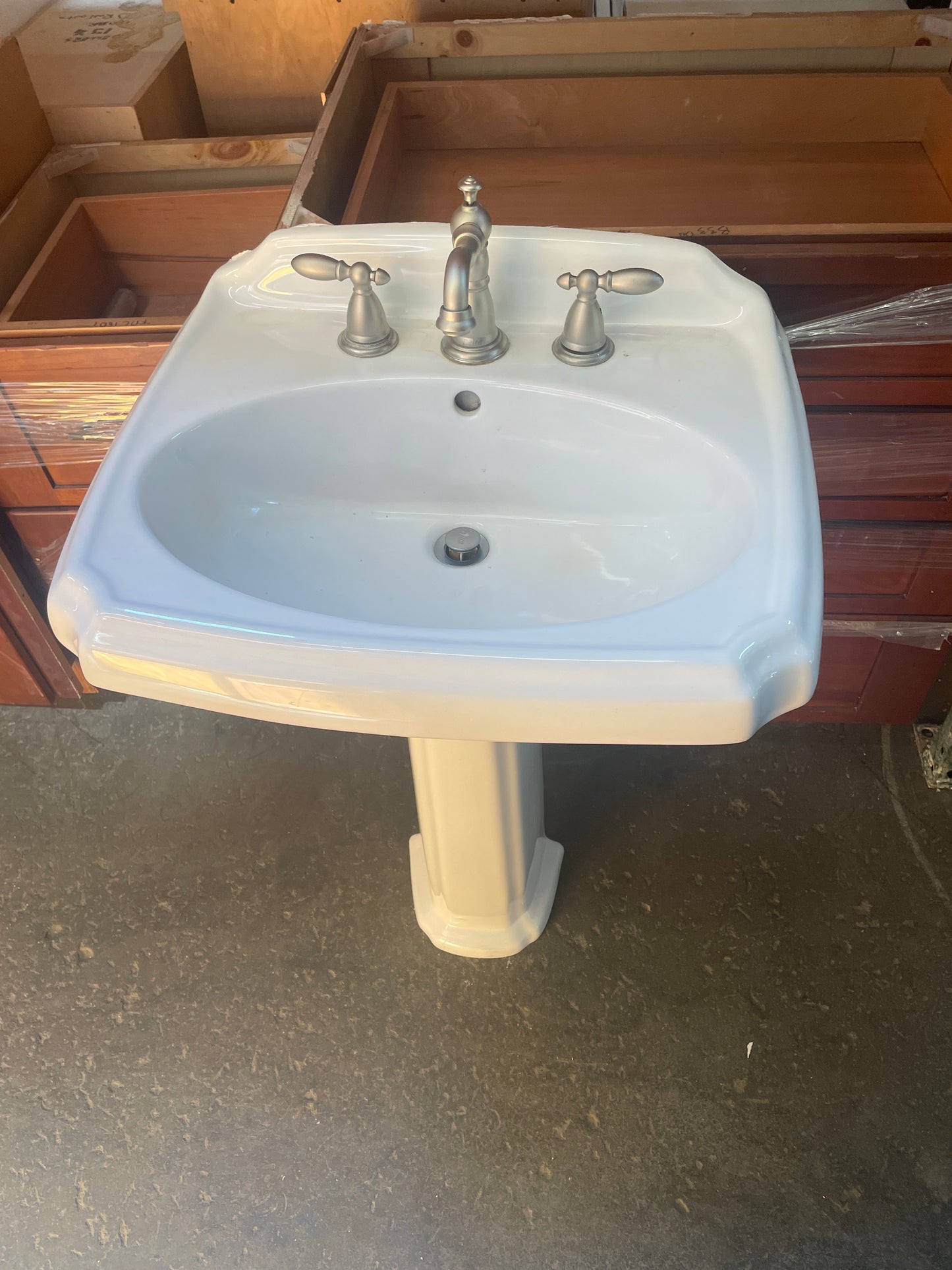 24x18 Delta Pedestal Bathroom Sink, White Porcelain [#J615.17]