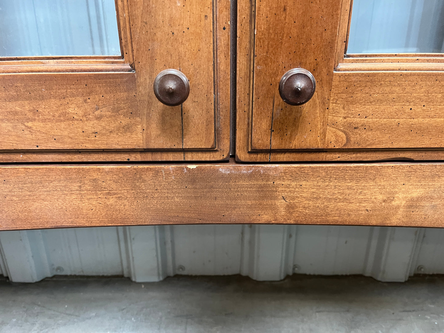 Glass Door Display Cabinet [913.10]