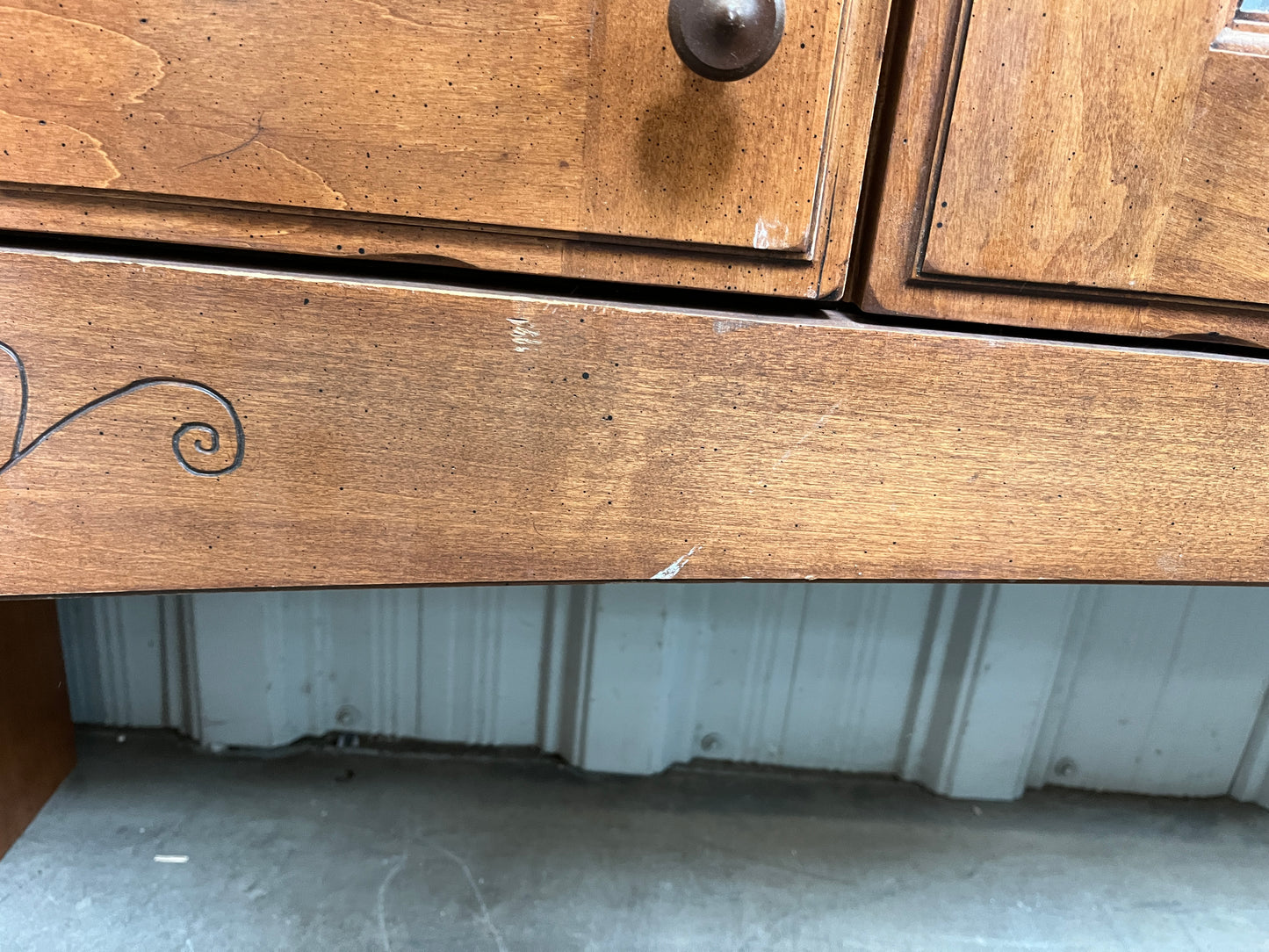 Glass Door Display Cabinet [913.10]