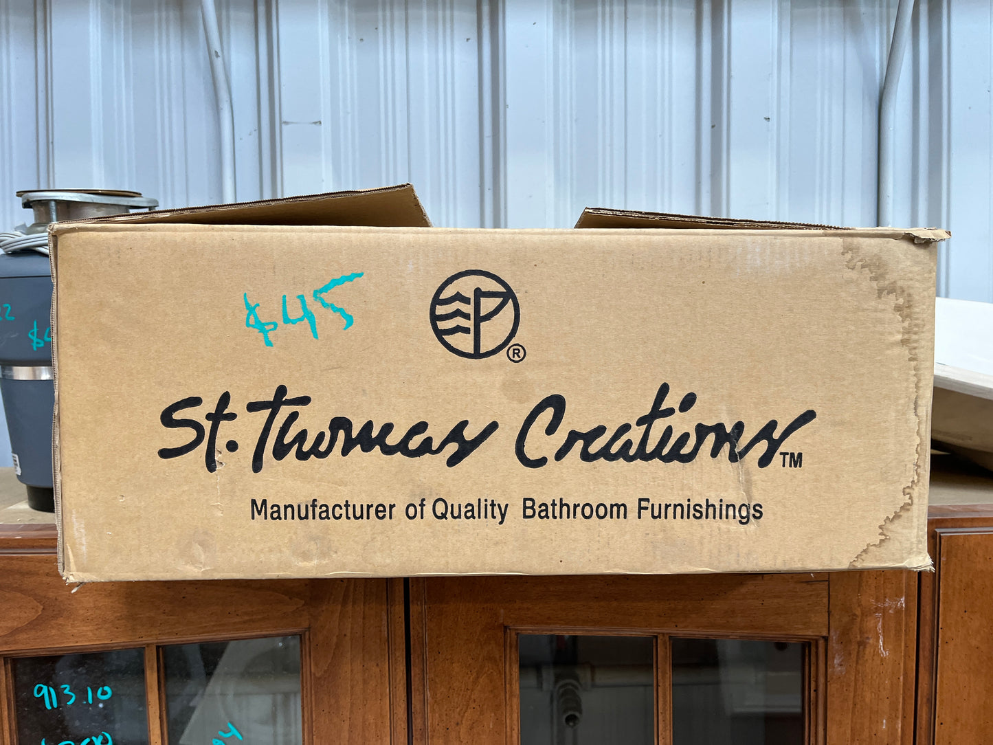 St. Thomas Creations “Jasmine” Oval Countertop Sink [913.11]