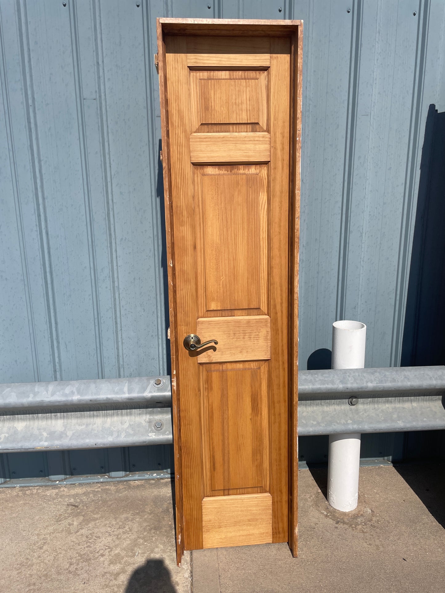 18x80 RHS Interior Hollow 3 Panel Prehung Door, Wood Finish #J622.17