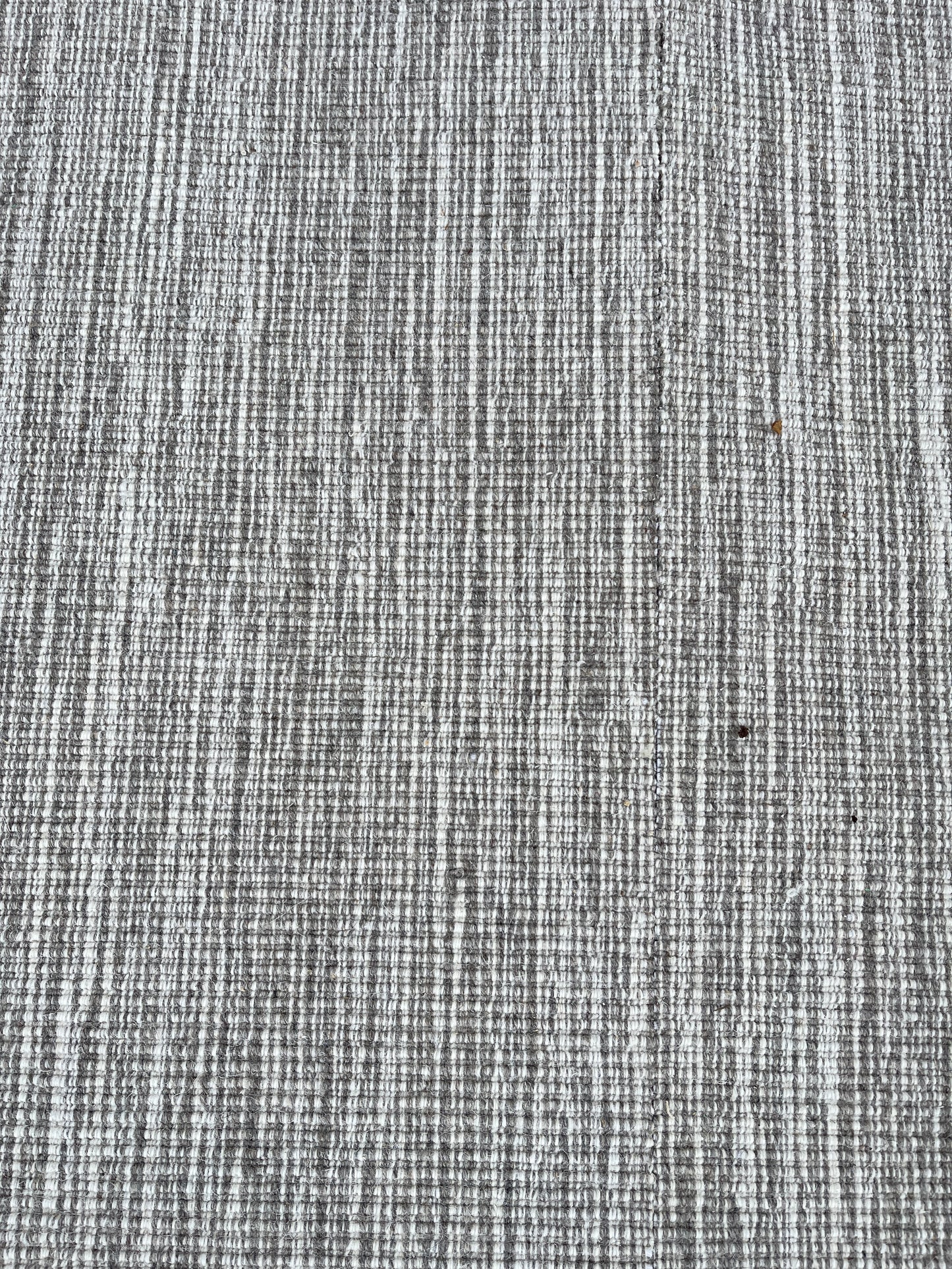 Gray Textured Area Rug / Carpet Remnant [913.42]