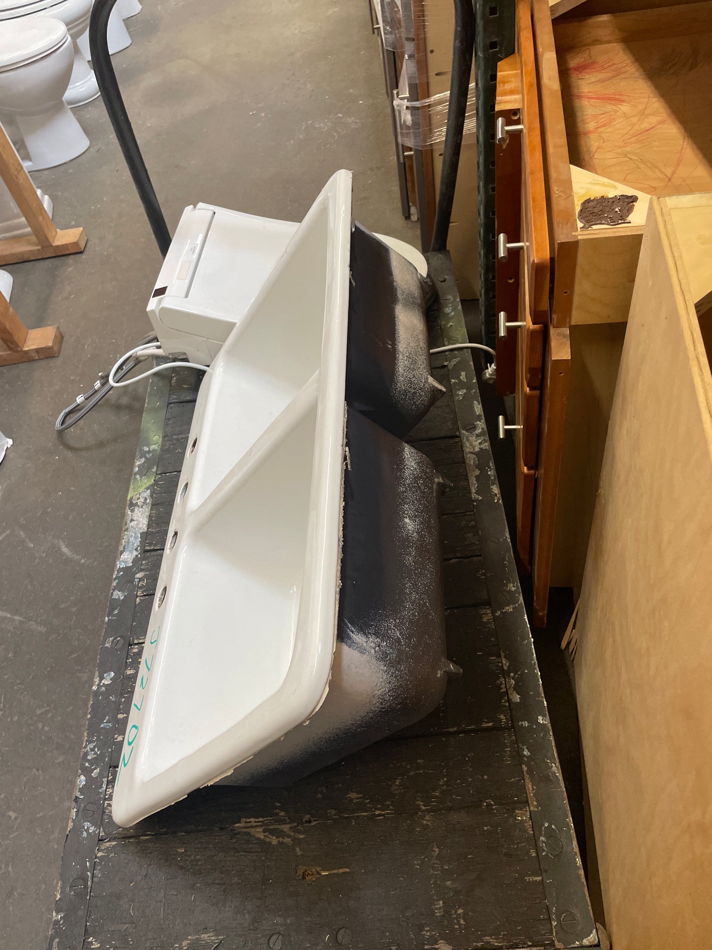 33x22 Reclaimed Cast Iron Drop-In Kitchen Sink, White
