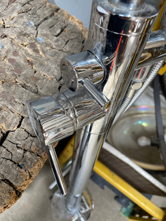 Reclaimed Floor-Mount Freestanding Bathtub Filler, Chrome