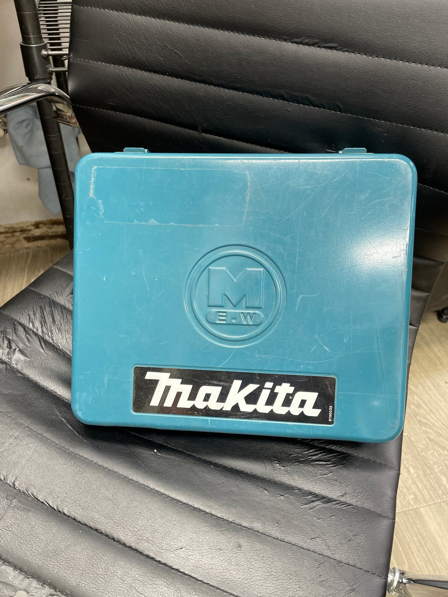 Makita 9.6V Cordless Drill Kit, Model 6012HD
