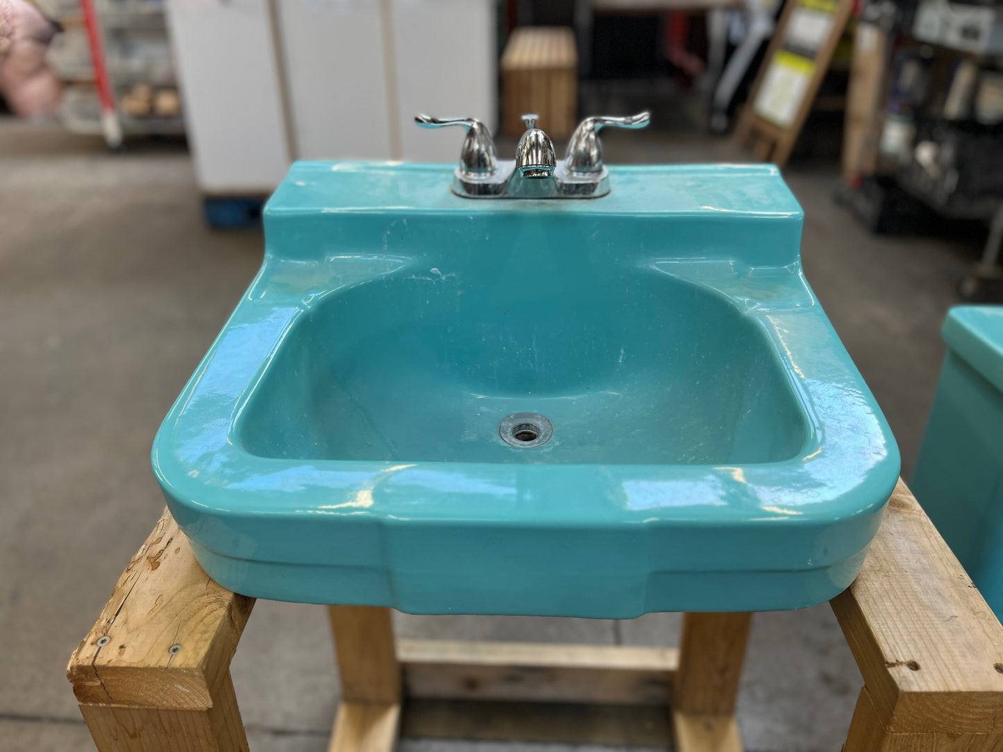Vintage Crane “Neuday” Bathroom Set – Turquoise, 1961 [1009.01]