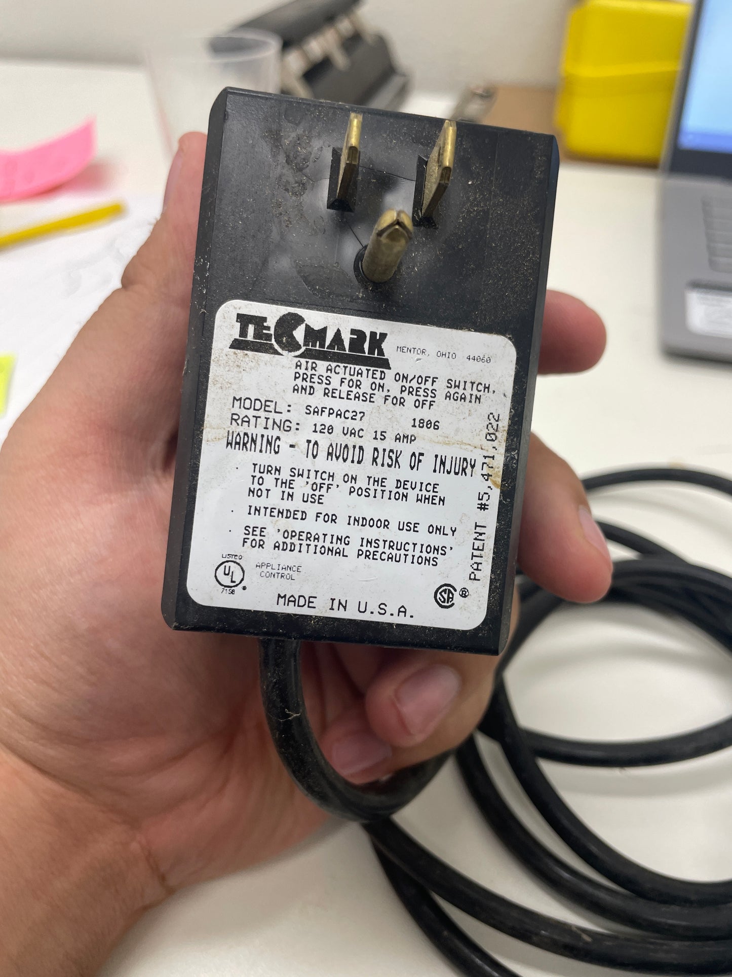 TecMark Air Actuated Press Switch, Model SAFPAC27