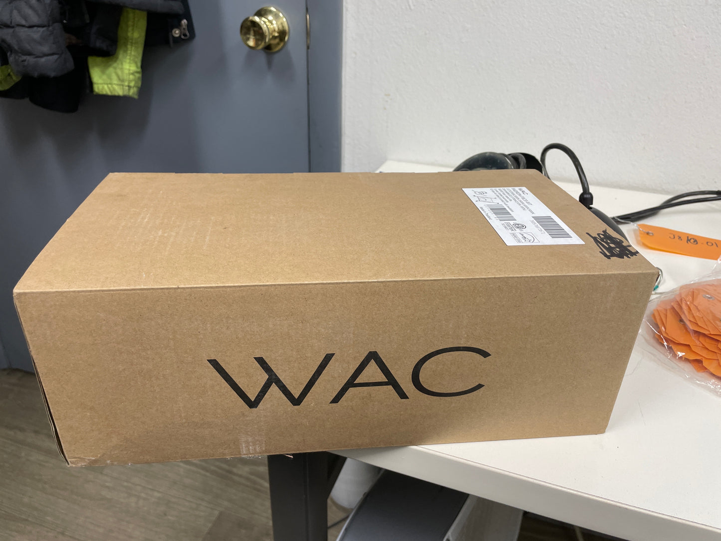 Reclaimed WAC Lighting 4in Pop-In LED Recessed Trim, Dimmable
