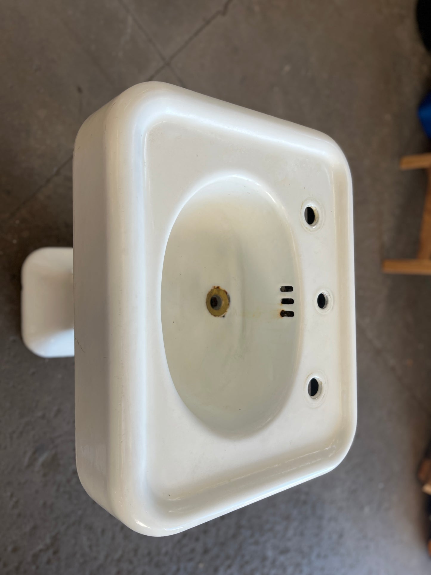 Vintage Cast Iron Pedestal Sink [1016.02]