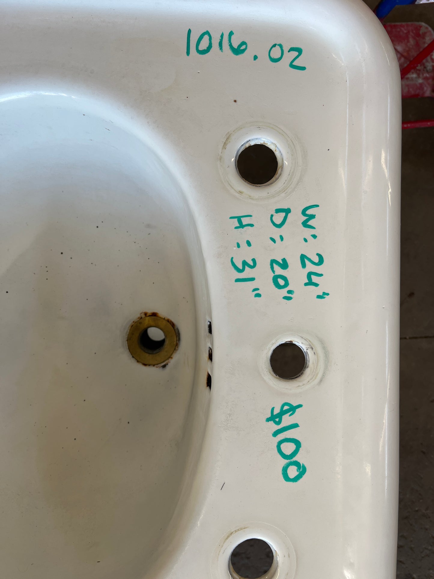 Vintage Cast Iron Pedestal Sink [1016.02]