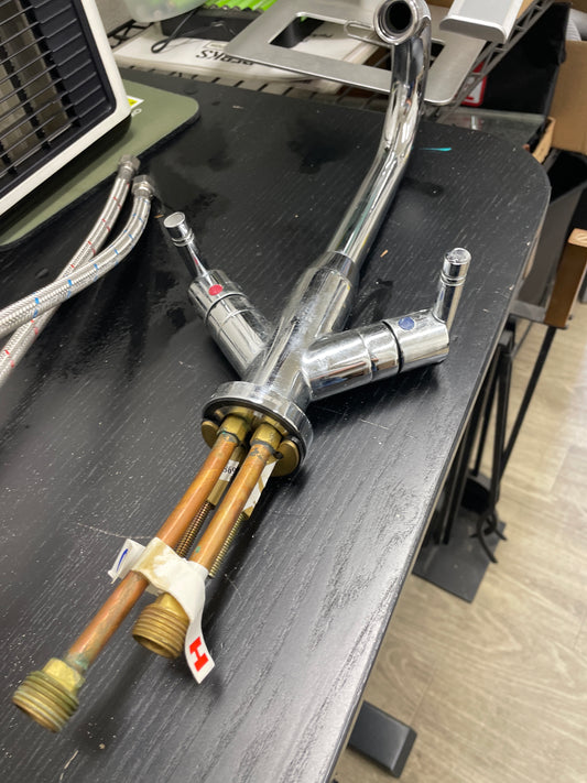 Reclaimed Single-Hole Kitchen Faucet, Chrome