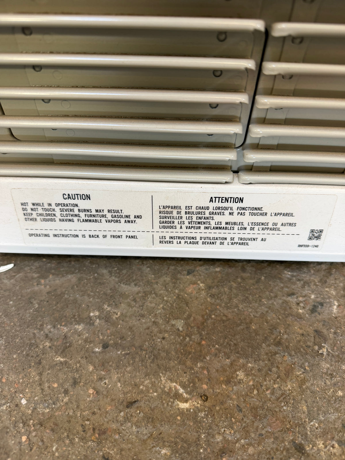Reclaimed Rinnai 36,500 BTU Propane Direct Vent Wall Furnace