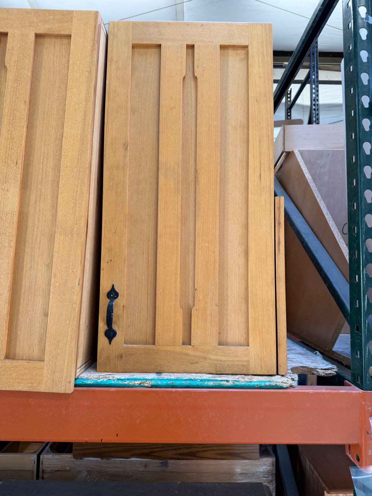 10ft Reclaimed Oak Wall Cabinet Set, 4-Piece