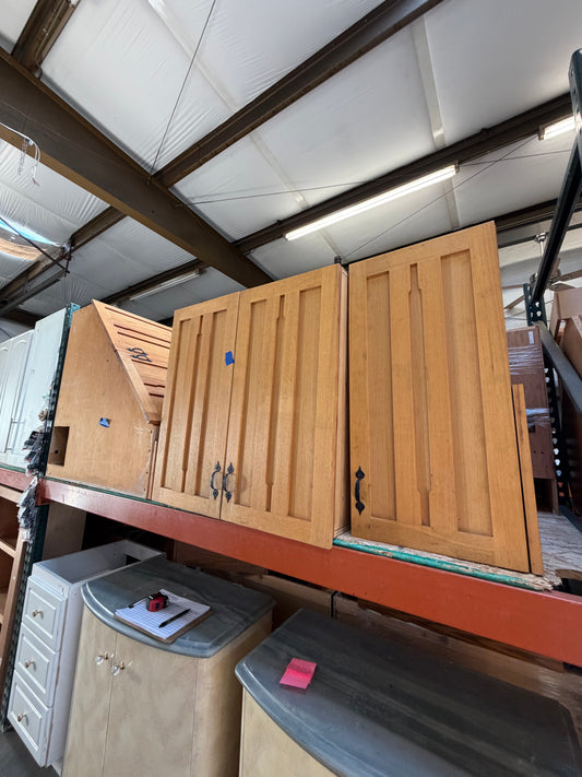 10ft Reclaimed Oak Wall Cabinet Set, 4-Piece