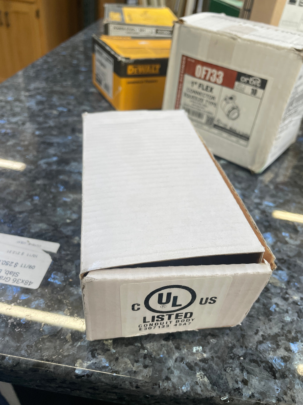 Aluminum LB Conduit Body with Cover, New