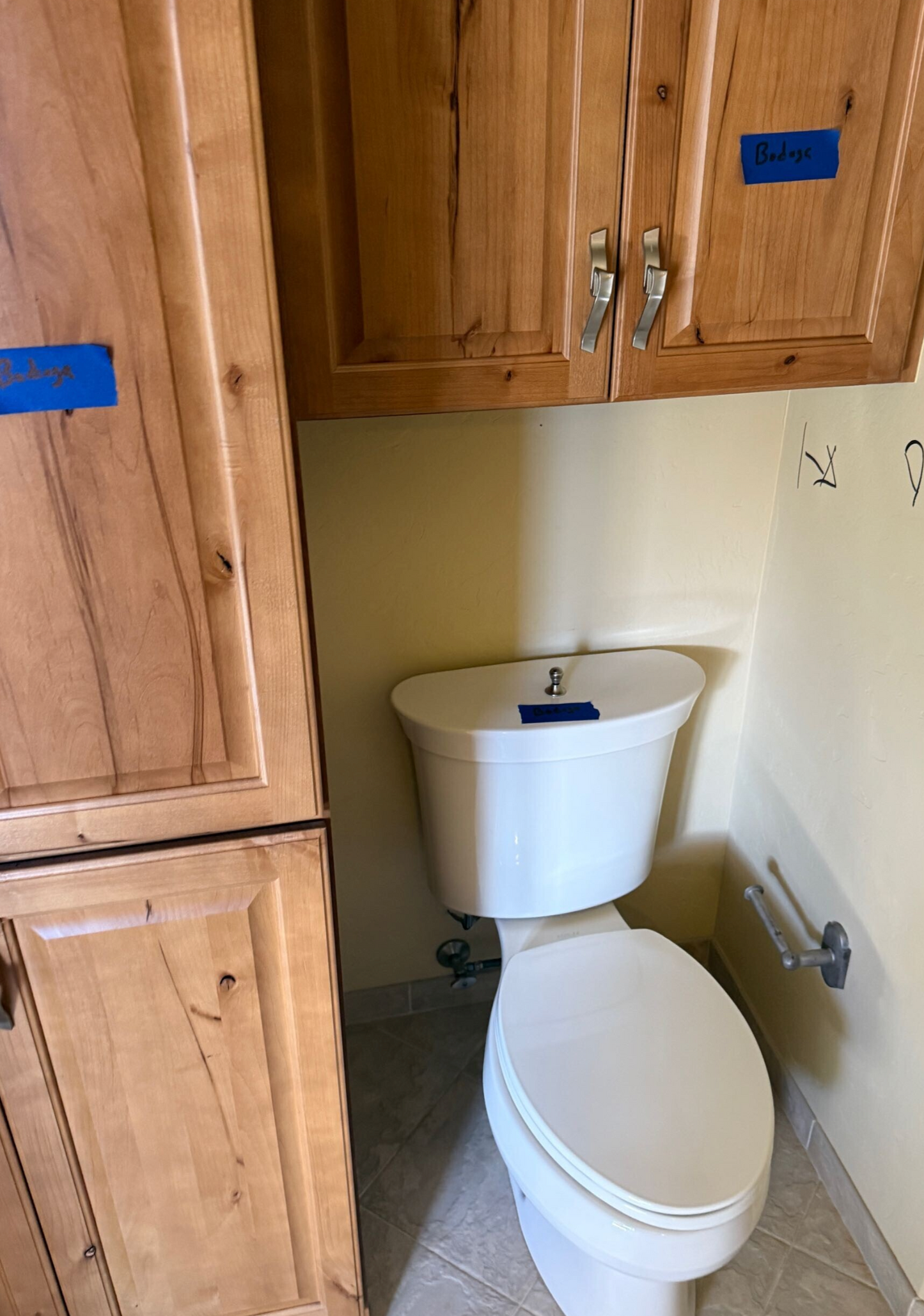 Bathroom Vanity, Wood Finish [#BNCC.404.01]