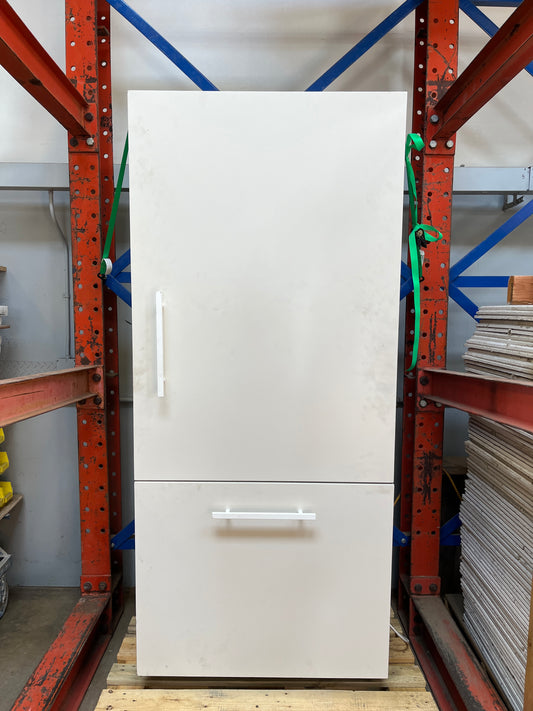 Thermador Built-In Bottom Freezer Refrigerator [809.07]
