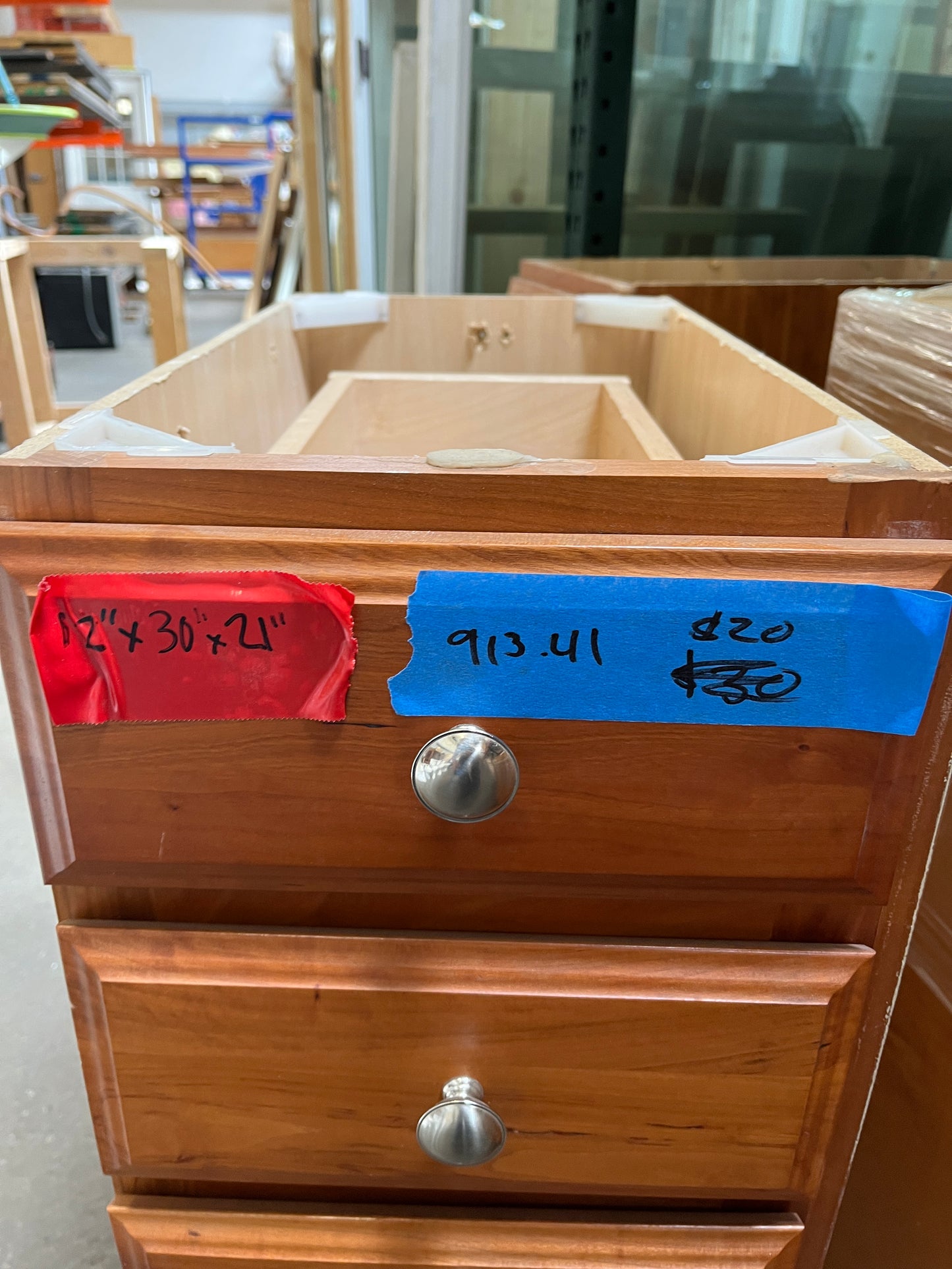 Cherry 3-Drawer Vanity Cabinet [913.41]